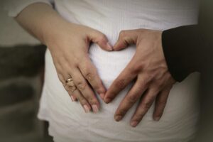 体外受精後の妊娠中、仕事はどうするべき？